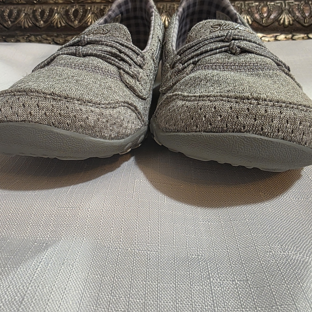 Skechers Gray Relaxed Fit Slip-Ons.  Sz 6 - Picture 6 of 8